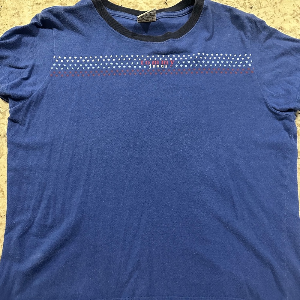 *GENTLY WORN* Vintage Y2K Tommy Jeans Women's M T-Shirt
